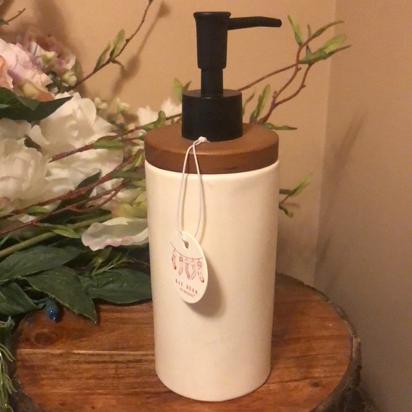 Rae Dunn Magenta Ceramic MERRY Dispenser Pump Bottle Jar - Picture 3 of 5